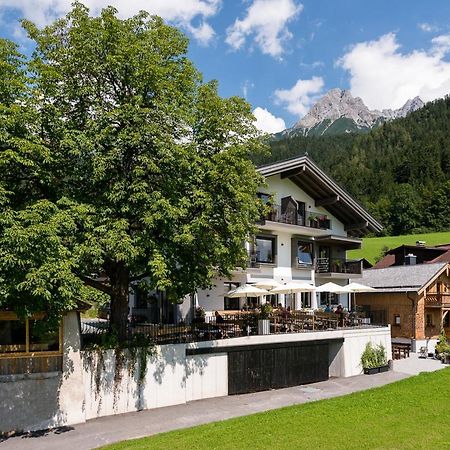 Gasthof Hubertus Saalfelden Buitenkant foto