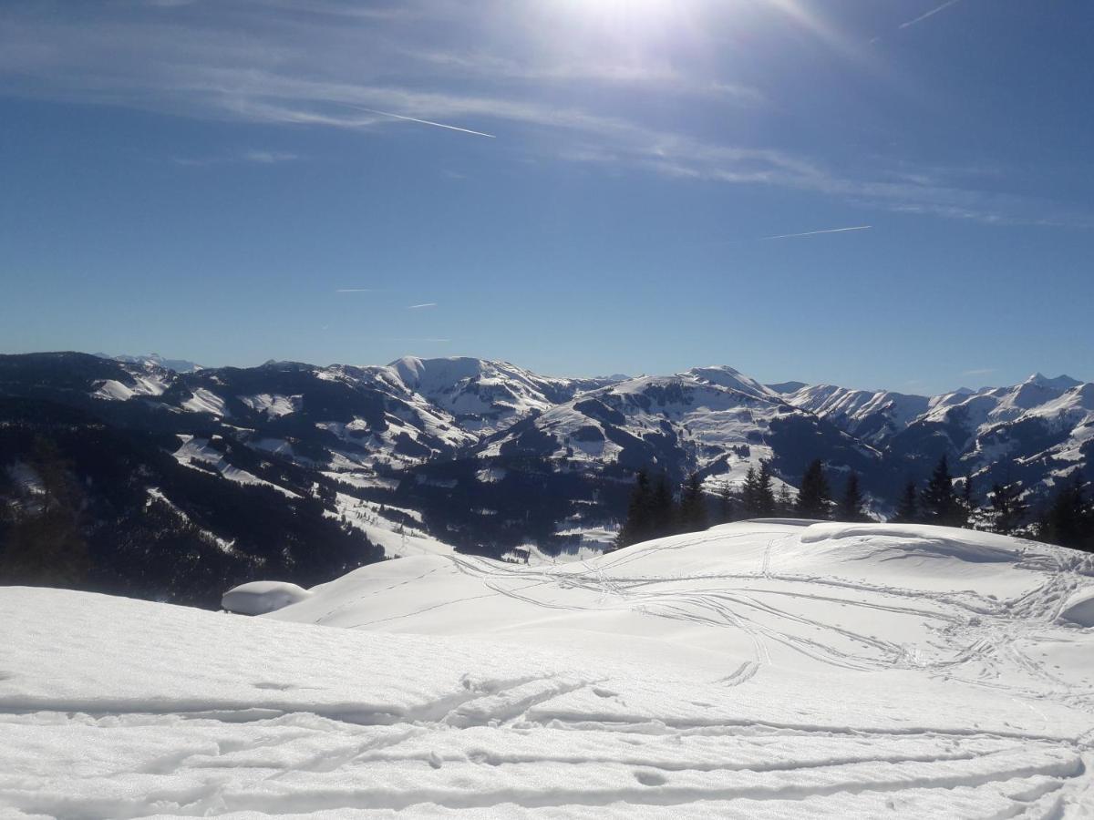 Gasthof Hubertus Saalfelden Buitenkant foto